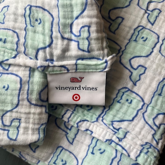Set of Two Vineyard Vines x Target baby blankets never used - Picture 3 of 4
